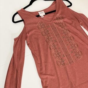 V-Neck Cold Shoulder long sleeve